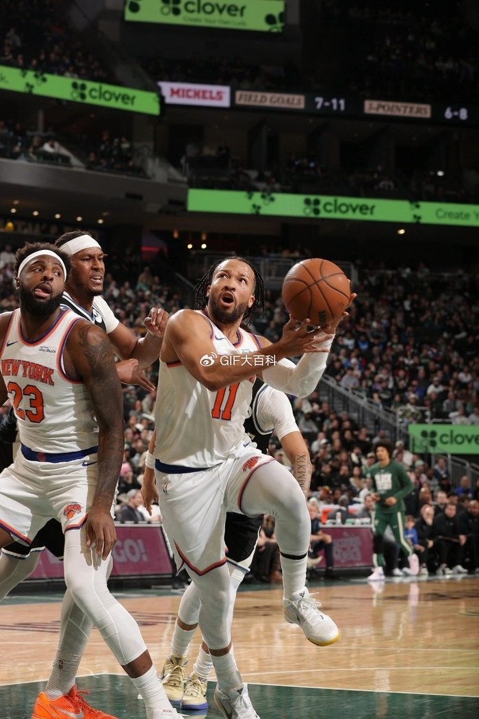 亚博体育-太狠了！转会期尼斯状态回暖广州队国际比赛日刷新队史纪录，密尔沃基雄鹿冲刺阶段篮板制胜的简单介绍