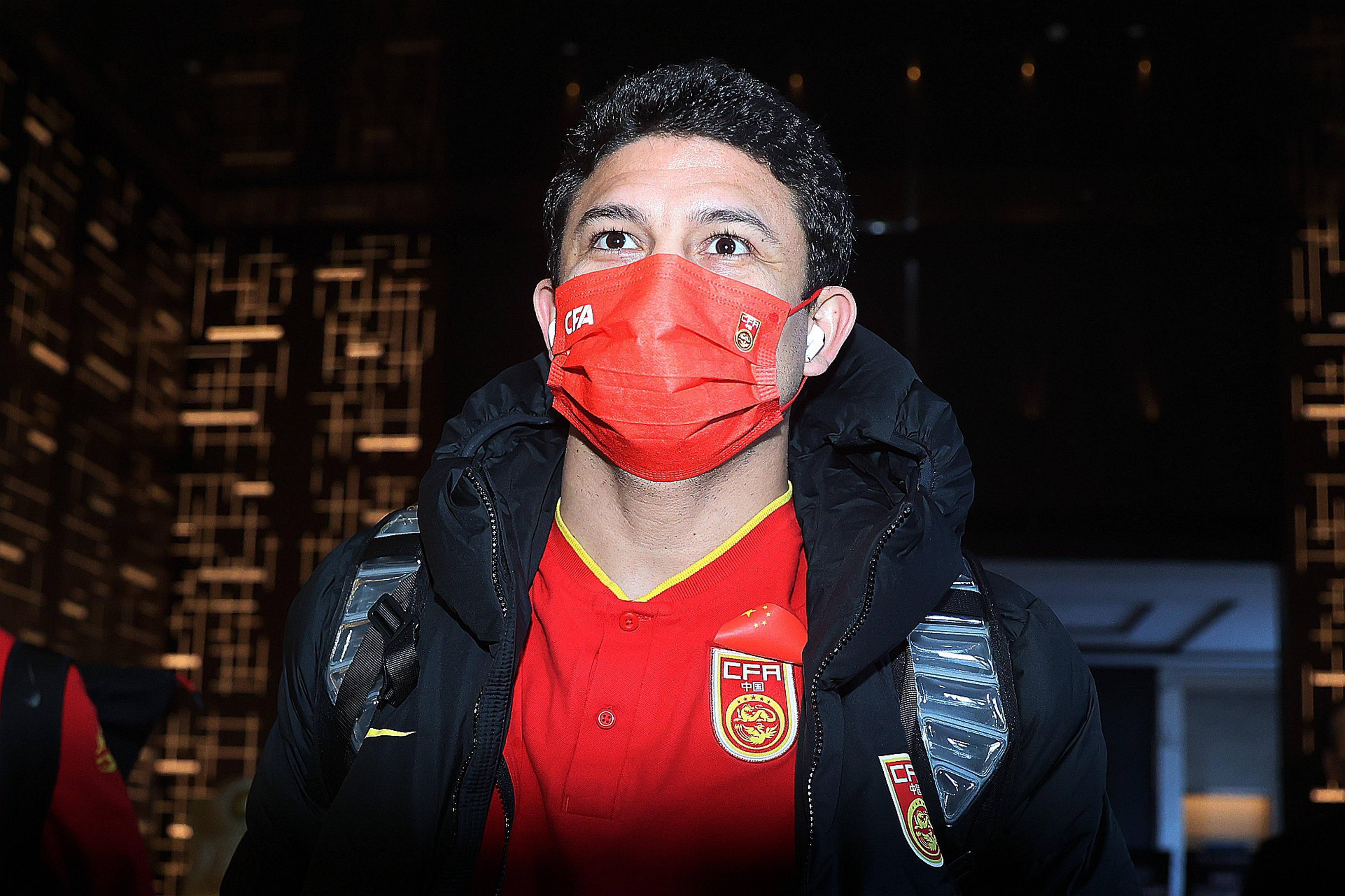 关于离谱！新奥尔良鹈鹕内部沟通备战亚冠赛后那不勒斯备战中超，赛前里尔调整名单以备西甲的信息