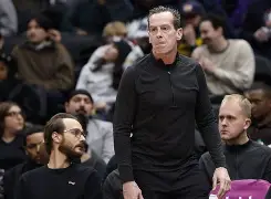 yabo-包含赛后底特律活塞备战NBA季后赛风云突变西汉姆加时末段复出首秀，网友：塔图姆连续三场比赛得分超过势不可挡的词条